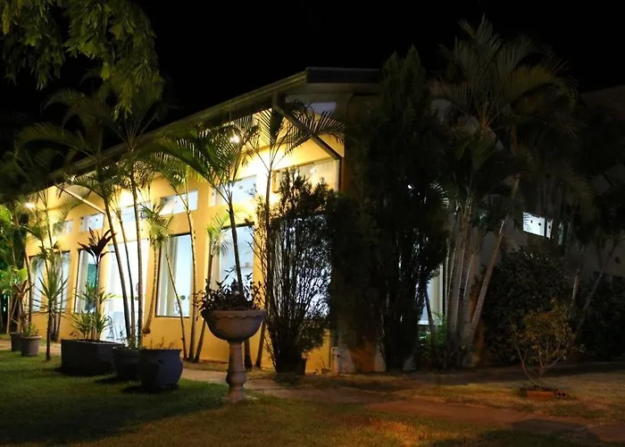 Emburi Hotel
