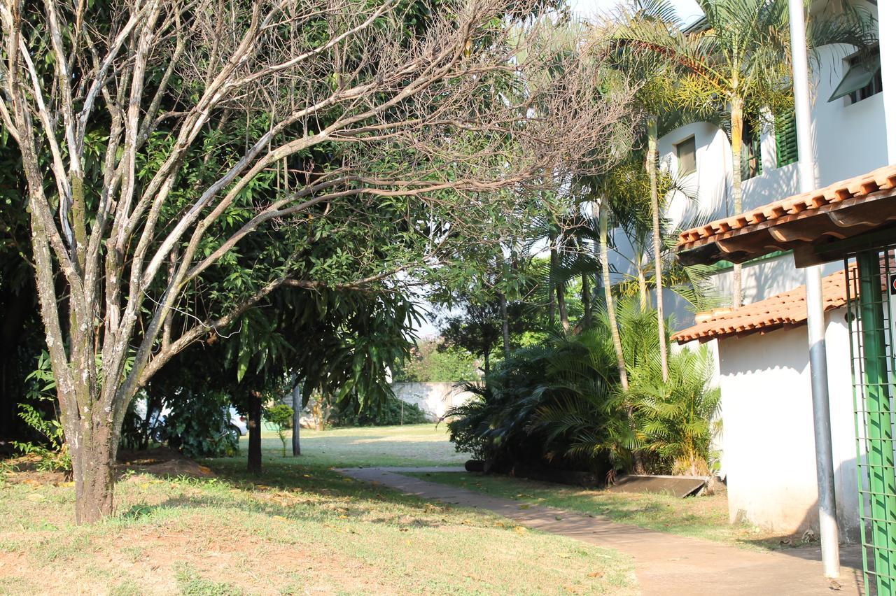 Emburi Hotel Piratininga (Sao Paulo)