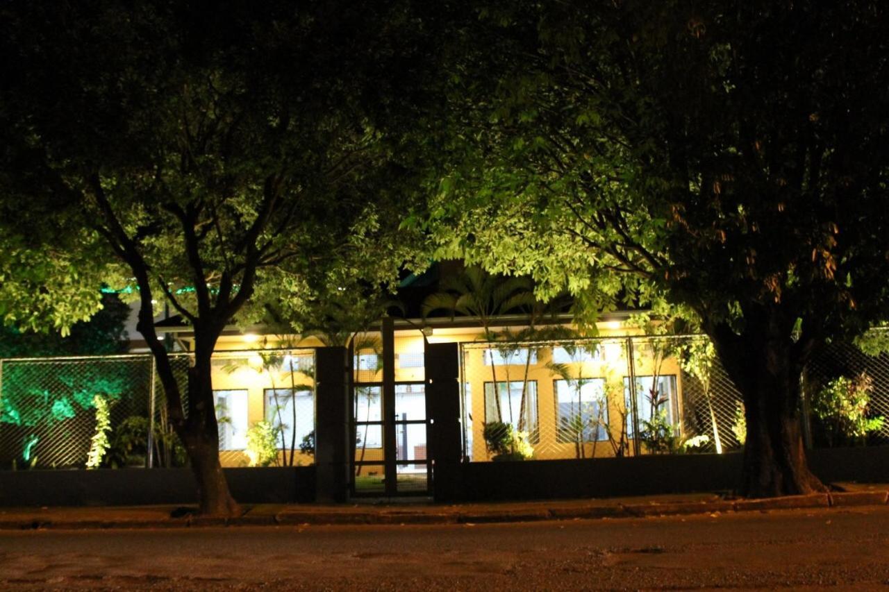 Hotel Emburi
